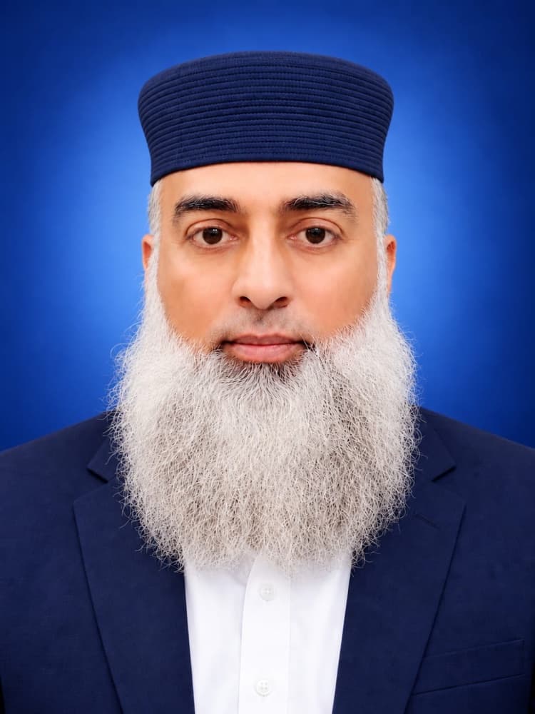 Portrait of Mirza Fayyaz Ahmed, Chairman of Muhammadi Foundation.